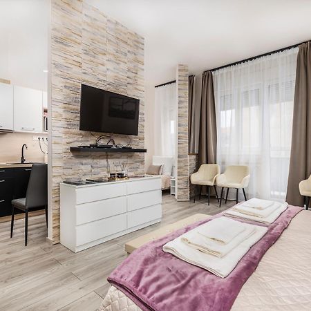 Galaxy Apartement Lift Parking Budapeste Exterior foto